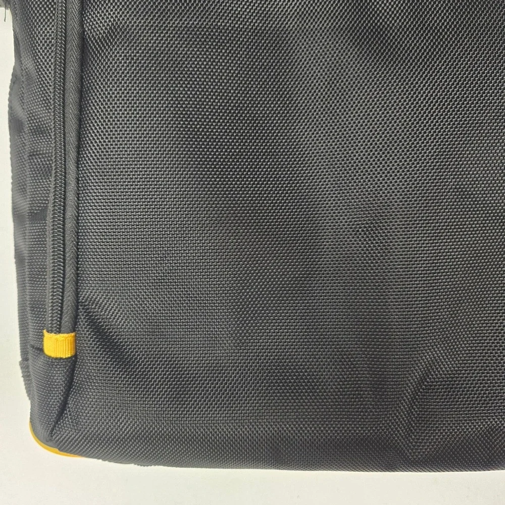 Targus Safe Port Laptop Bag Black Ballistic Nylon Briefcase Shoulder Strap Mens